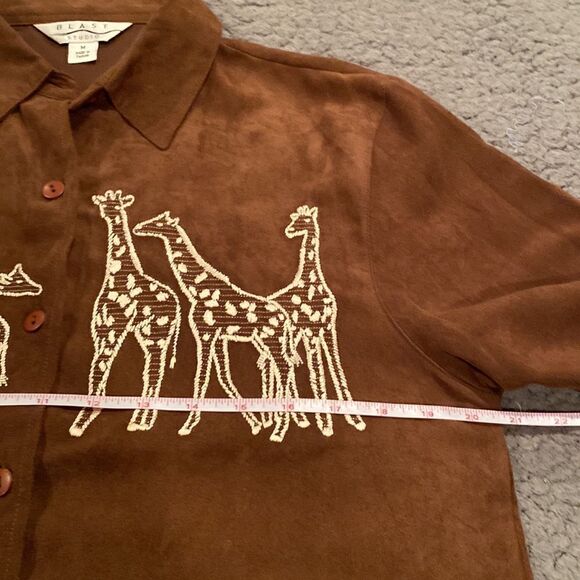 Blast Studio Vintage Giraffe Brown Button Up Top Size Medium - Picture 8 of 12